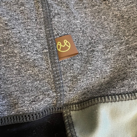 Maaji Workout Leggings - Picture 2 of 4